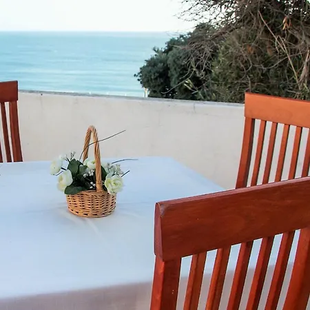 Apartamento Aqua-mar. A 200 Mts Da Praia Do Peneco البوفيرا